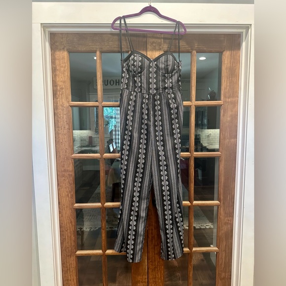 🔹Band of Gypsies Spaghetti Strap Jumpsuit Size Large - Smocked Top/Straight Leg - Picture 6 of 6